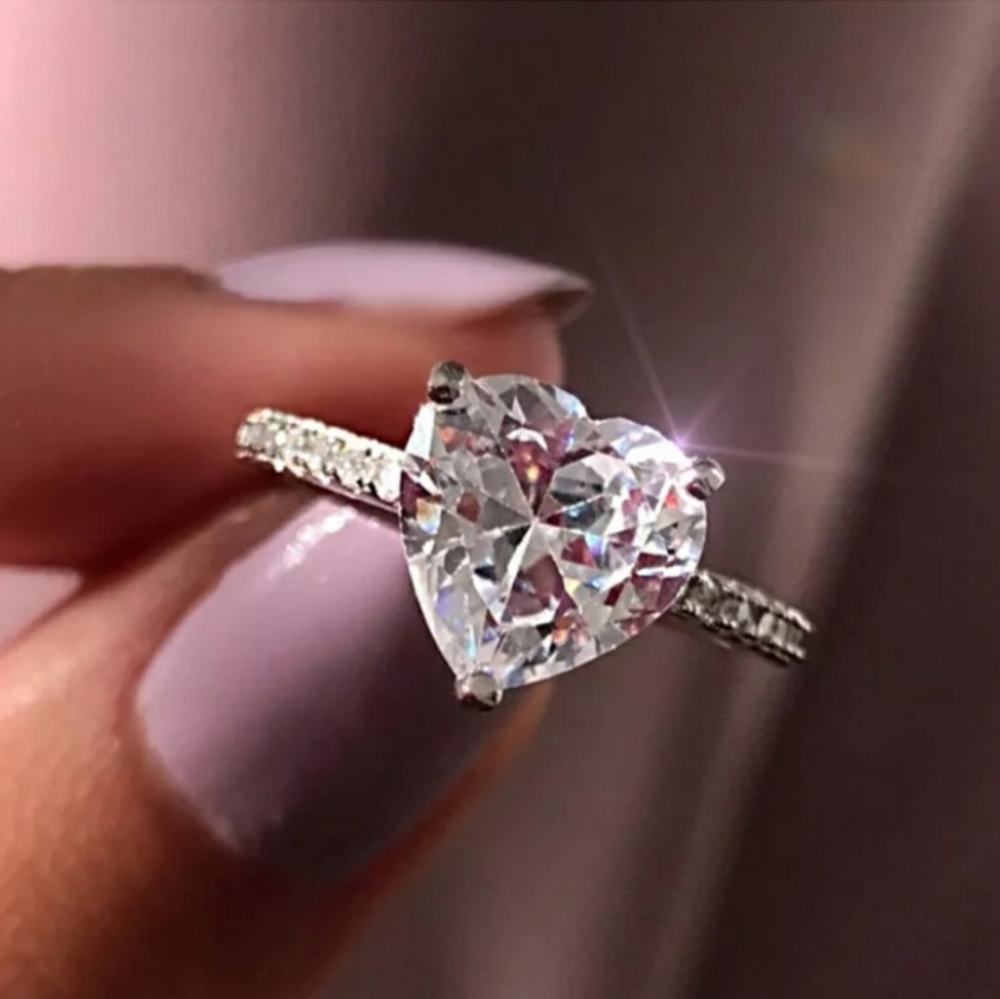 NWOT White Sapphire Heart Ring - Picture 10 of 16